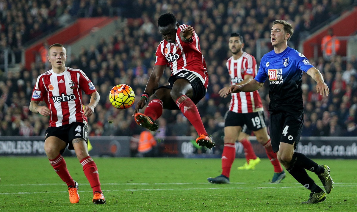 家心中更显 家心中更显