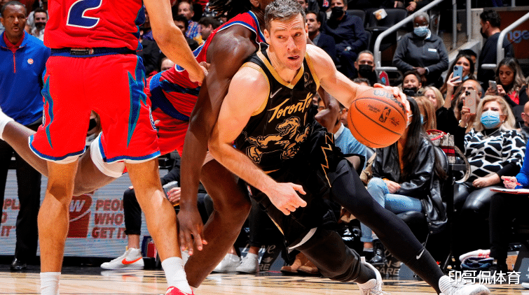 在本季与巴 在本季与巴