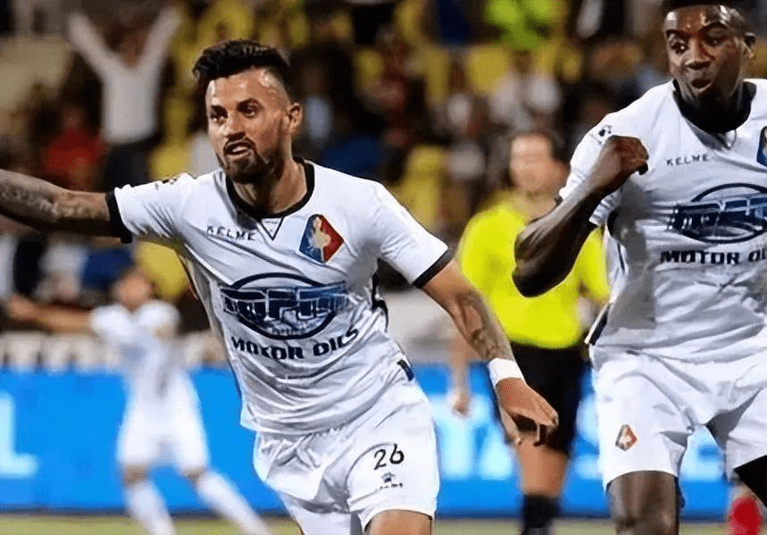 据现场观众 据现场观众